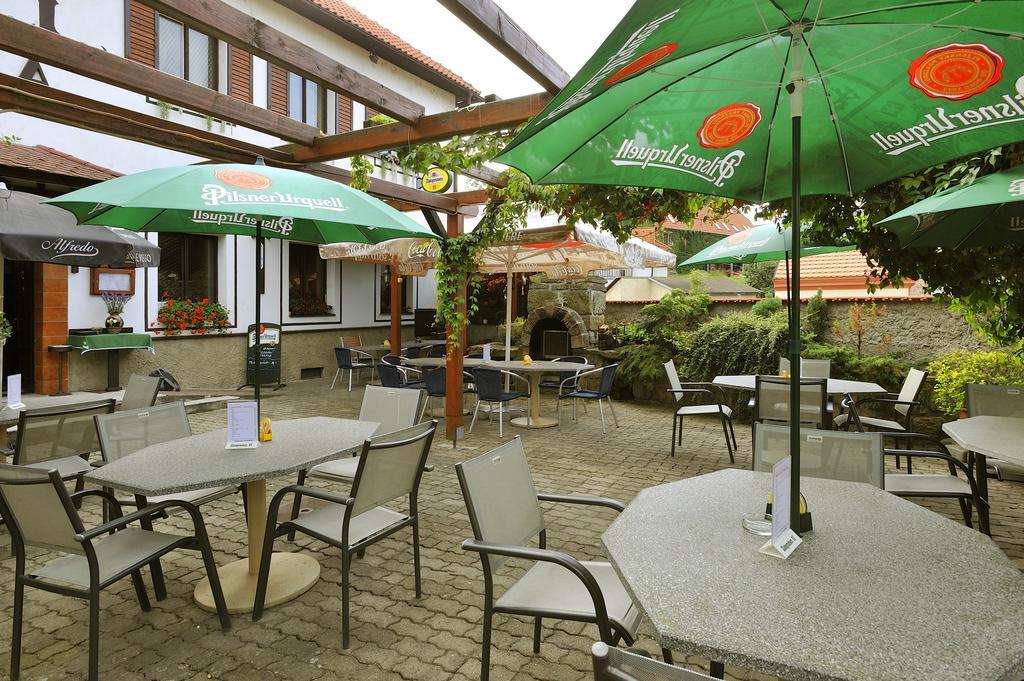 Hotel Kovarna Decin Exterior photo